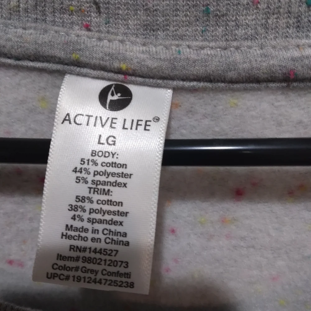 Sweatshirt - Picture 3 of 3